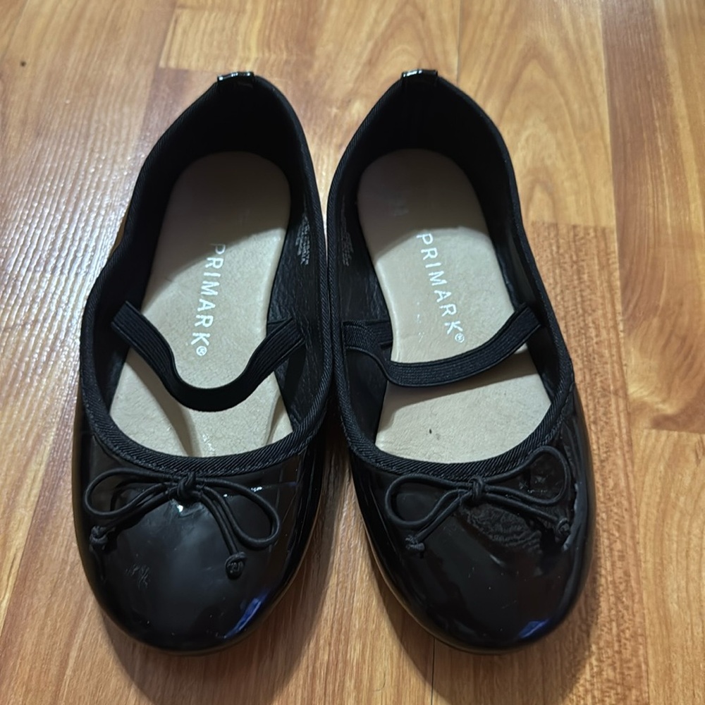 Girls Black flats size 10 Primark